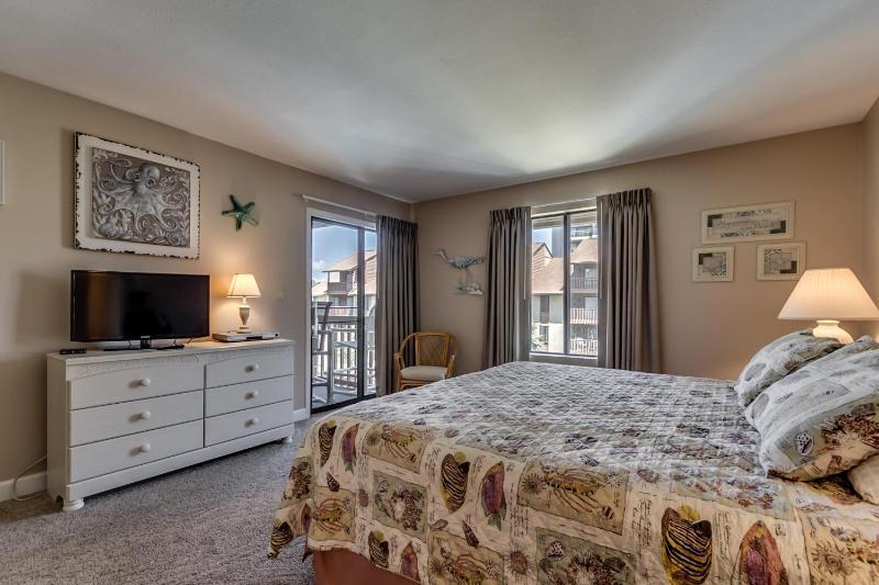 Three-Bedroom Apartment image 3