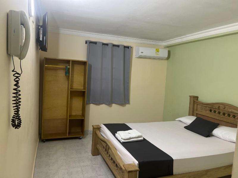 Hotel Georgina - image 19
