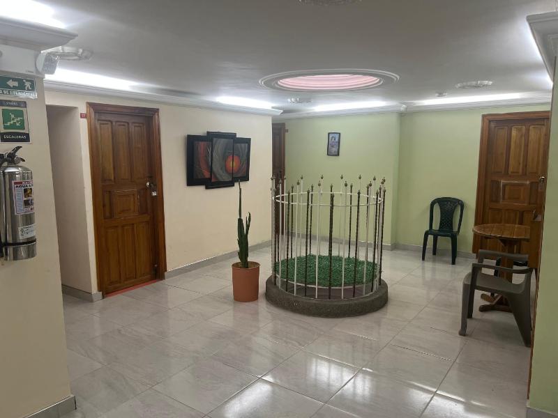 Hotel Georgina - image 3