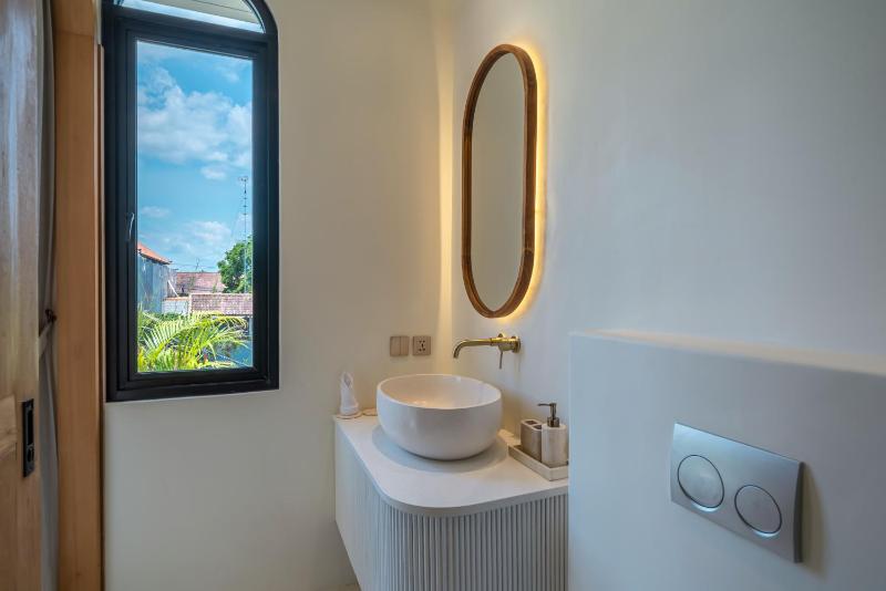 Bimini - Luxury 4BR Private Pool Villa in Canggu with Jacuzzi - image 28