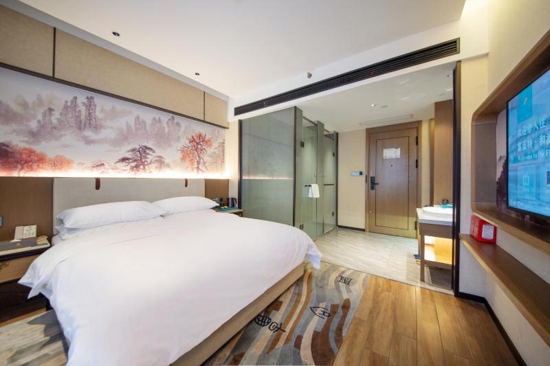 Friend Zhangjiajie Hotel-Free pick-up-Free Laundry - image 22
