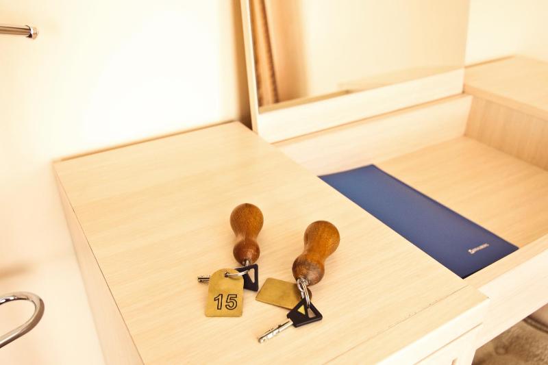 Standard Double Room image 2
