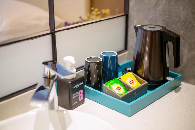 Friend Zhangjiajie Hotel-Free pick-up-Free Laundry - image 16