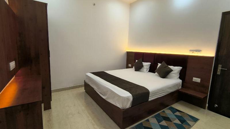 Aarambh Home Stay - image 11