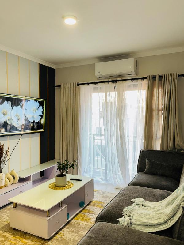 Enzo Stays - Sarona City - image 8