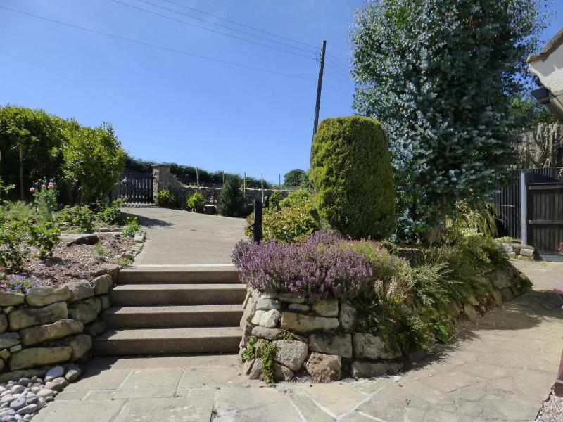Meadow Cottage - image 29