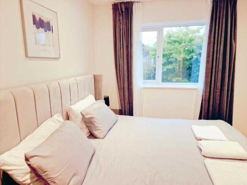 Luxurious Home in Chester a Beautiful Sanctuary - image 14