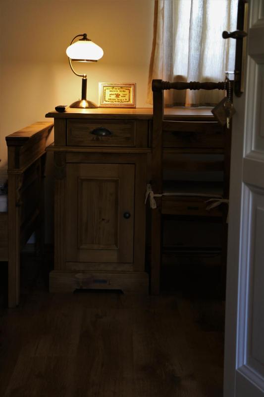Twin Room with City View image 2