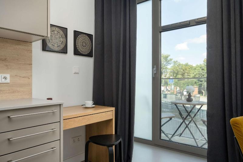 Cosy studio ideal for remote working on Słodowa Island - image 15