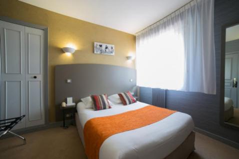 Double Room image 1