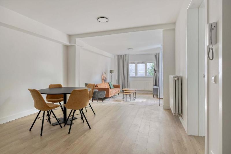 Stijlvol & Comfortabel Appartement in het Hart van Rotterdam - image 4