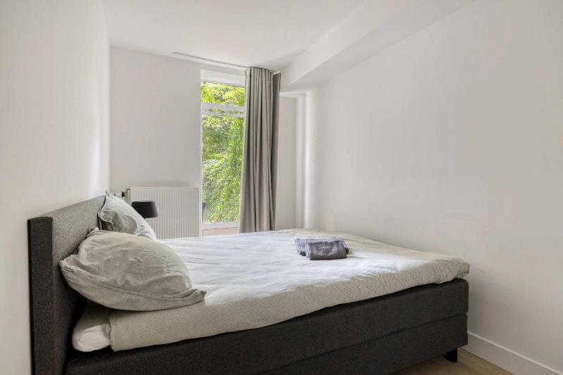 Stijlvol & Comfortabel Appartement in het Hart van Rotterdam - image 9
