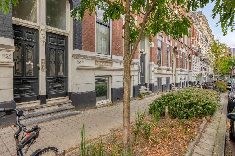 Stijlvol & Comfortabel Appartement in het Hart van Rotterdam - image 16