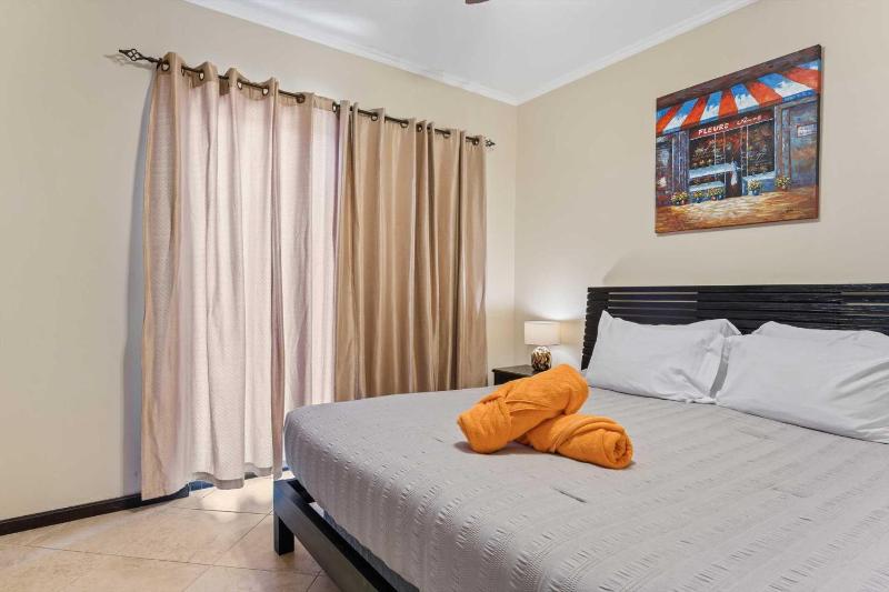 GC111-Malmok Beach-3BR townhome perfect for family - image 14