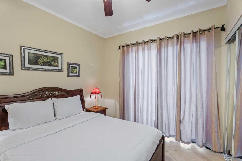 GC111-Malmok Beach-3BR townhome perfect for family - image 9