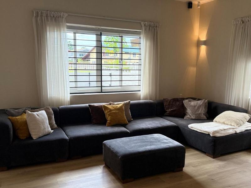 LUMA RESIDENCES - Premium Cozy 3-Bedroom Stay - image 11