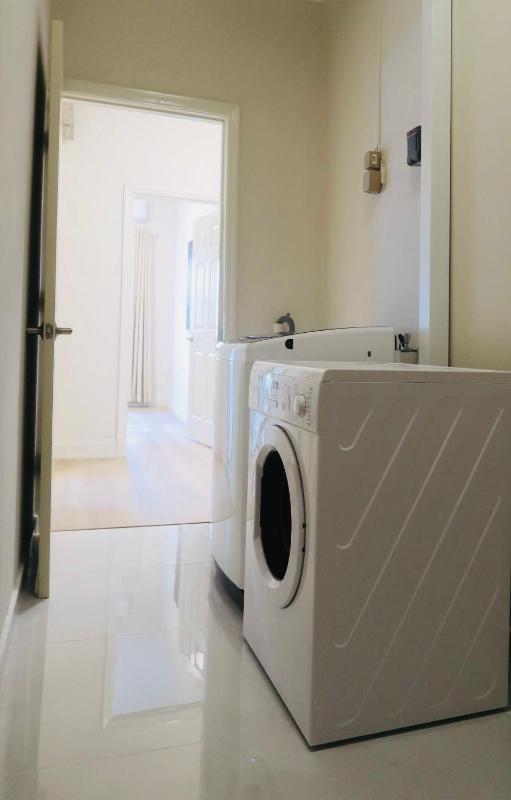 LUMA RESIDENCES - Premium Cozy 3-Bedroom Stay - image 15