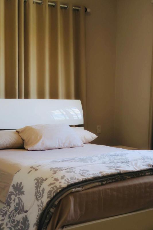 LUMA RESIDENCES - Premium Cozy 3-Bedroom Stay - image 6