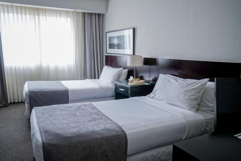 Plaza Real Suites Hotel - image 39