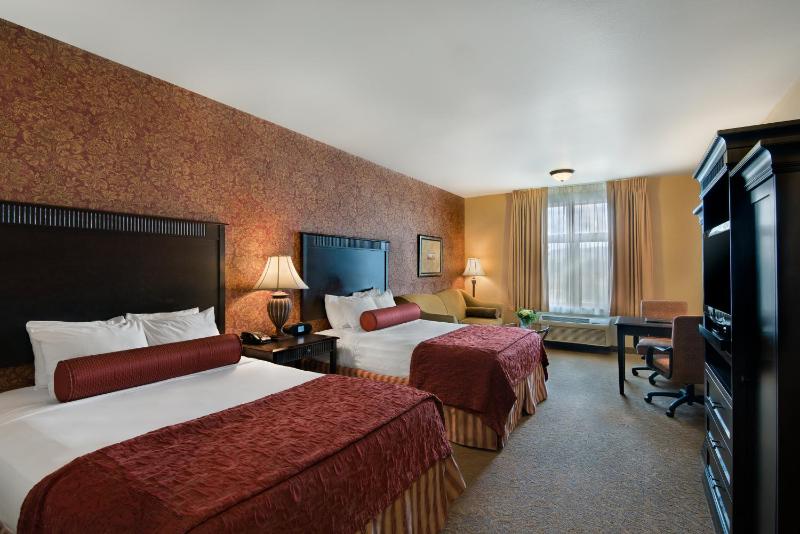 2 Queen Suite image 2