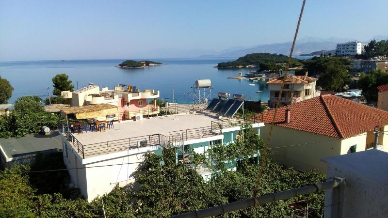 Standard Triple Room with Sea View image 2