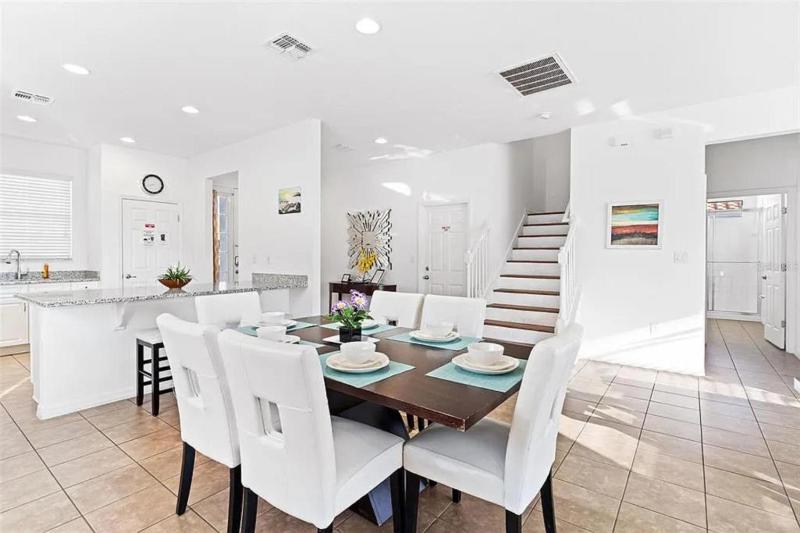 Grand EXEC Golf 4BR Pool Home Near Disney - image 9