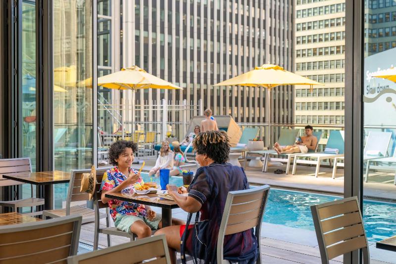 Margaritaville Resort Times Square - image 10