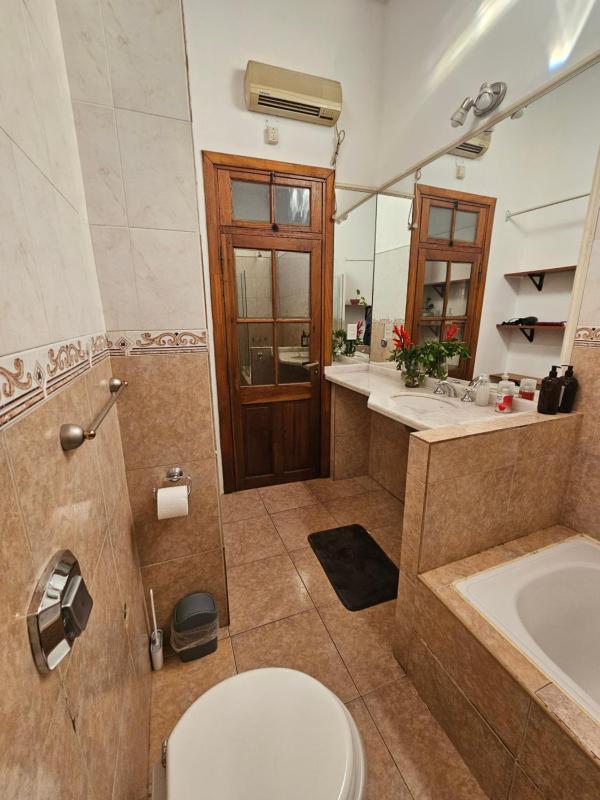 Casa Moré centrica con cochera doble - image 9