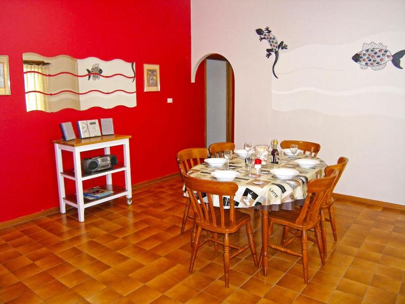 Home Away - image 22
