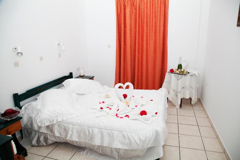 Double or Twin Room image 2