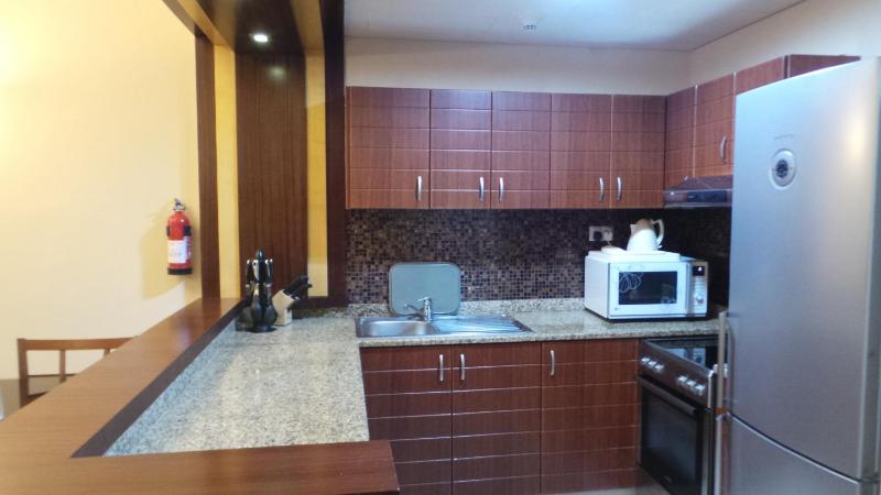 Deluxe One-Bedroom Apartment image 2