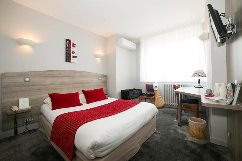 Superior Double Room image 1