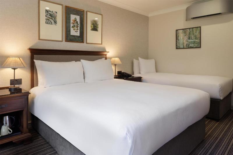 DoubleTree by Hilton Cheltenham-Cotswolds - image 19