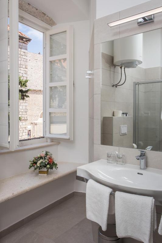 Standard Double Room image 1