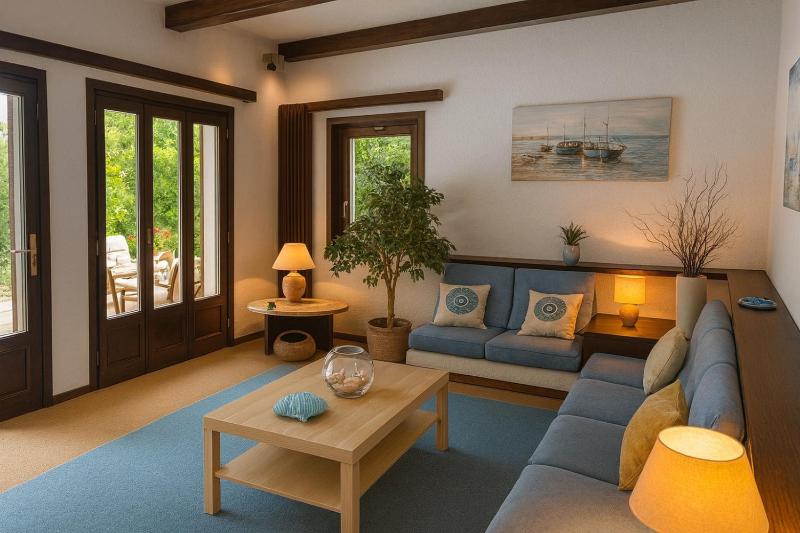 Villa sunshine with shared pool - image 34