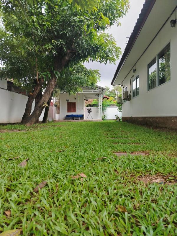 Cozy house in Vientiane - image 8