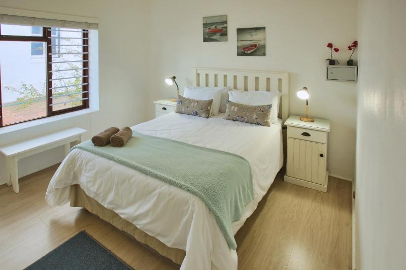 Sea Cottage Langebaan 4-sleeper - image 7