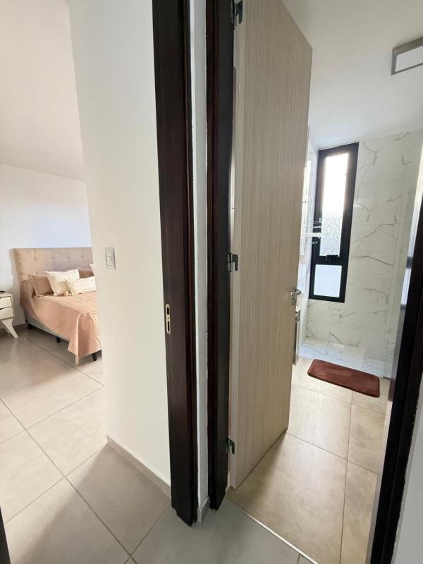 Departamento premium con amplio patio en pleno centro de Carlos Paz - image 6