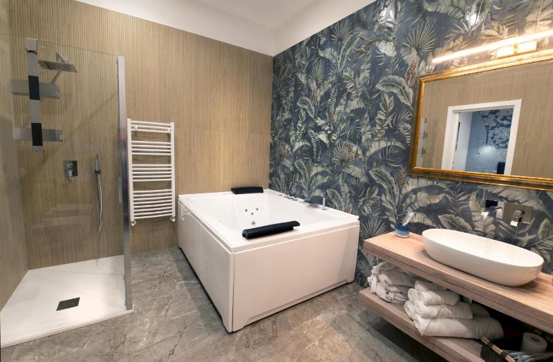 Fervore Luxury Rooms-Apartments - image 6