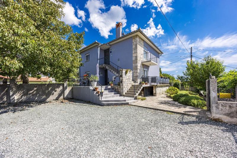 Apartment Vinez - image 17