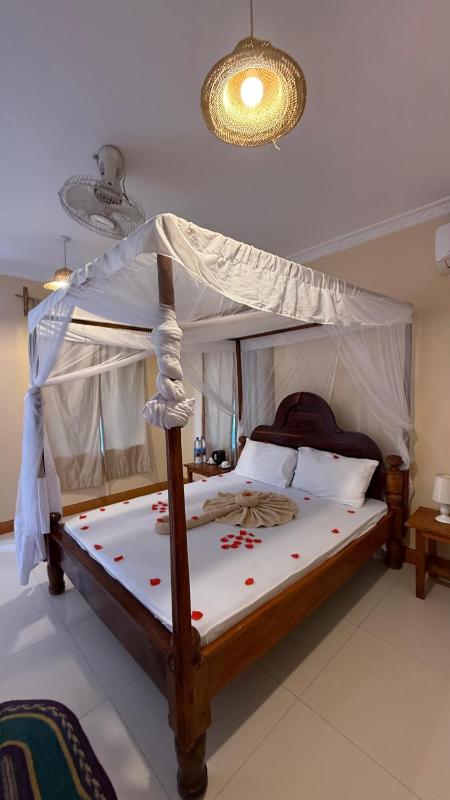 Zanz Bay Hotel - image 6