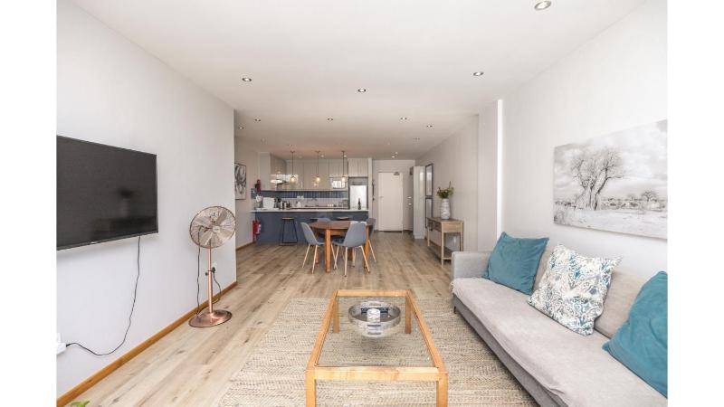 1Bedroom With TableMountain View - image 12