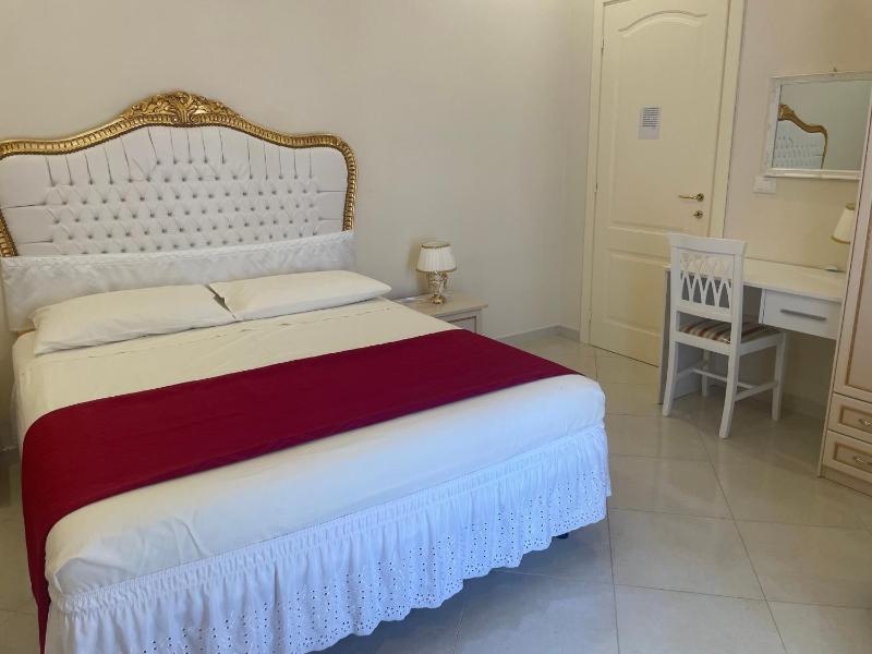 Villa Nicole House - Apartments & Suite - image 35