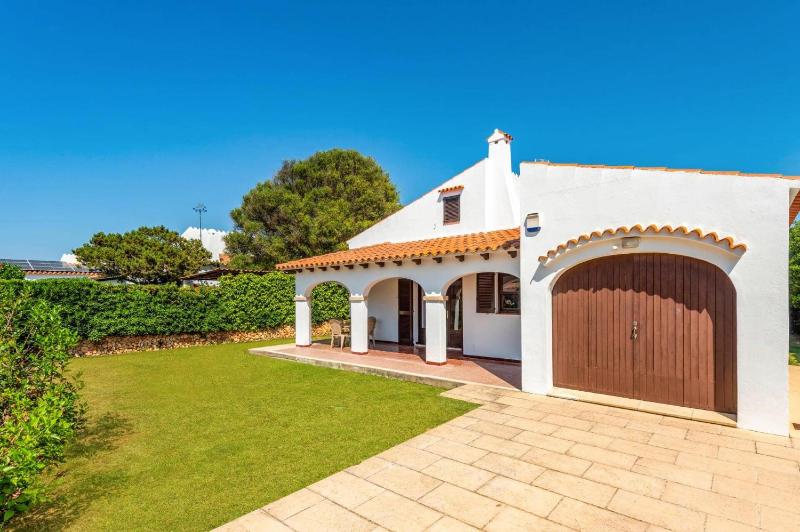 Villa Aljub by Villa Plus - image 15