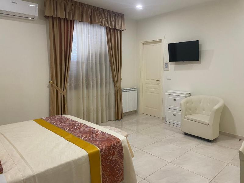 Villa Nicole House - Apartments & Suite - image 36