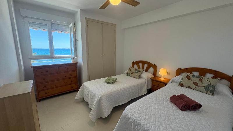 Apartamento frente al mar con terraza Alicante By Turihome - image 34