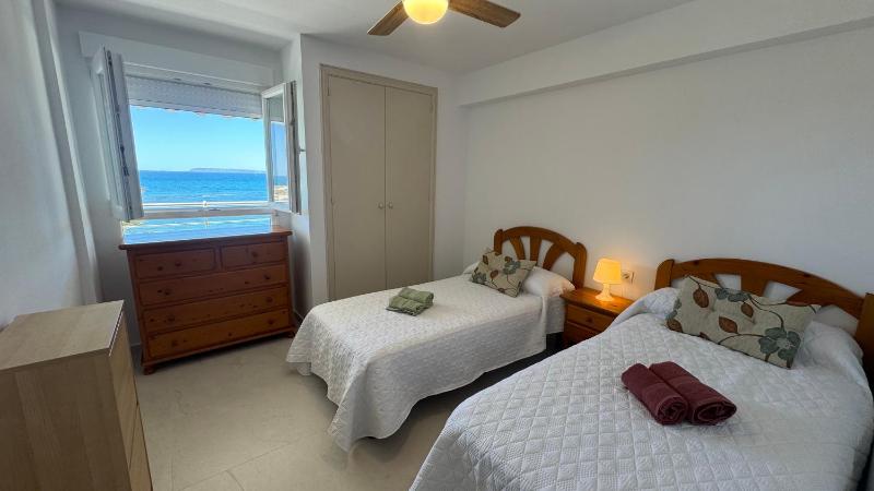 Apartamento frente al mar con terraza Alicante By Turihome - image 7