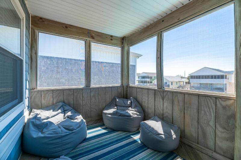 Lollygaggers - KDH MP 9.5 170 Yds to Beach Elevator Pool Cabana Hot Tub Rec Room Pets OK YR Flex Stays - image 23