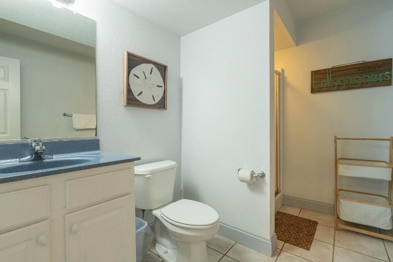 Lollygaggers - KDH MP 9.5 170 Yds to Beach Elevator Pool Cabana Hot Tub Rec Room Pets OK YR Flex Stays - image 16