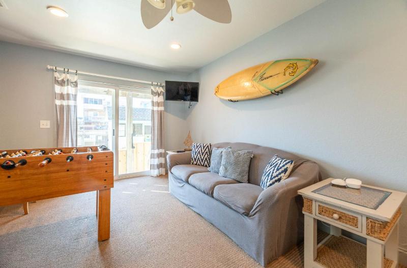 Lollygaggers - KDH MP 9.5 170 Yds to Beach Elevator Pool Cabana Hot Tub Rec Room Pets OK YR Flex Stays - image 28